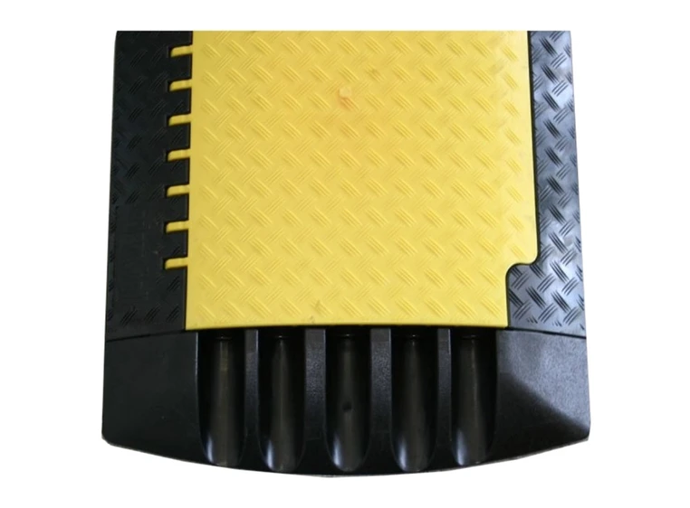 Defender XXL - End Ramp for 85500 Cable Crossover 5-channel 